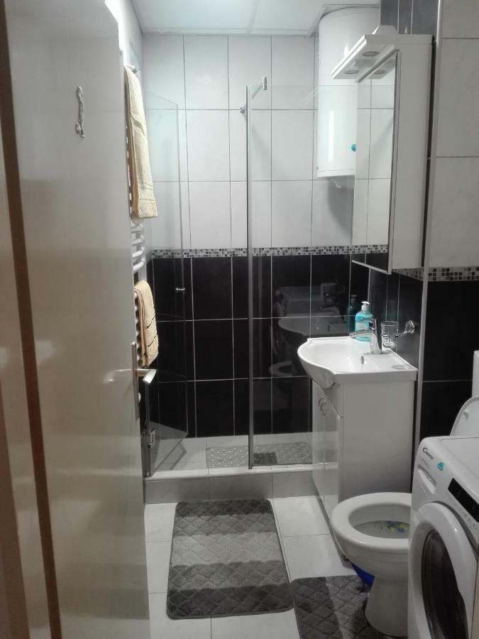 Apartman Ivan Vrdnik Luaran gambar